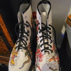 Grez NYC DR Martens SZ 12 M